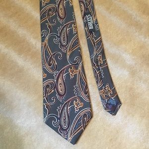 Harley’s 100% Silk Paisle tie